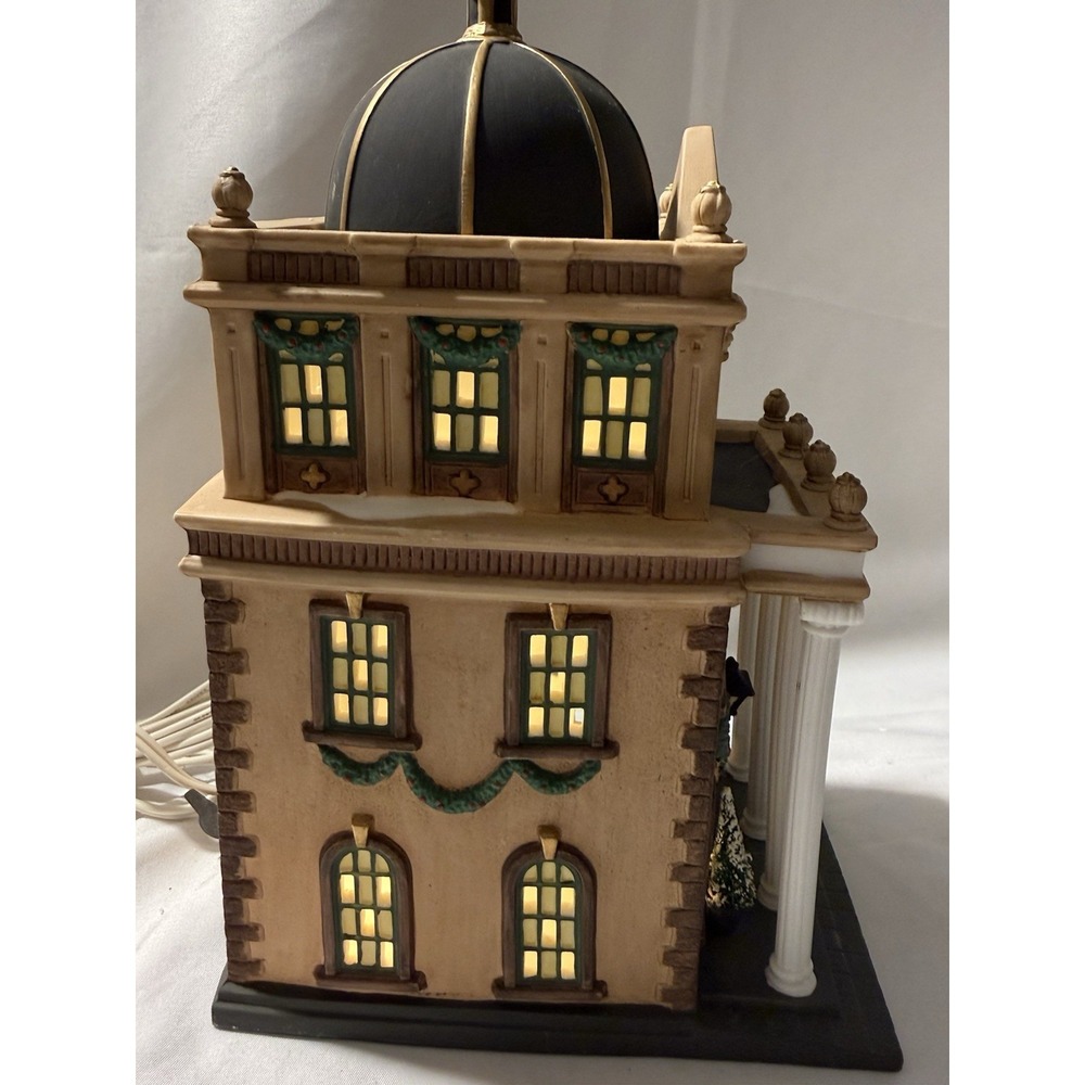 Dept 56 Christmas In The City  First Metropolitan Bank With Box - Picture 6 of 16